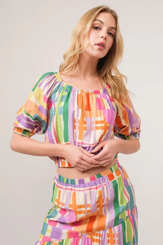 Puff Sleeve Elastic Edges Geo Printed Crop Top