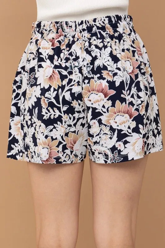 Wrinkle-free Stretchy Cooling Fabric Floral Shorts