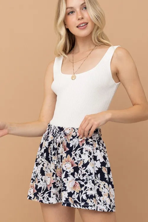 Wrinkle-free Stretchy Cooling Fabric Floral Shorts